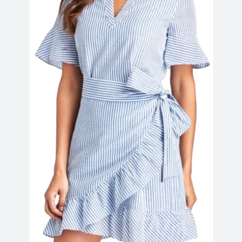Vineyard Vines seersuckers lined wrap dress